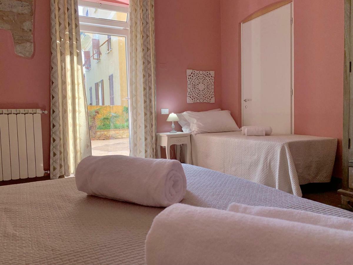Cernaia Rooms Специя Екстериор снимка